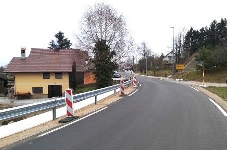 Selšček nova ograja ob podpornem  zidu 02 Foto Boštjan Otoničar